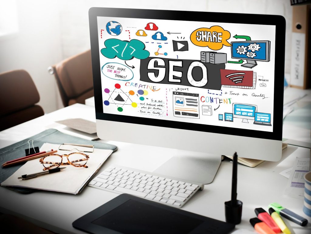 SEO theme on laptop